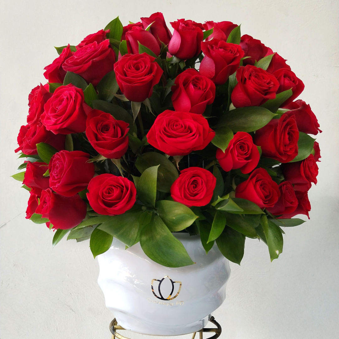 Jarrón de 50 rosas
